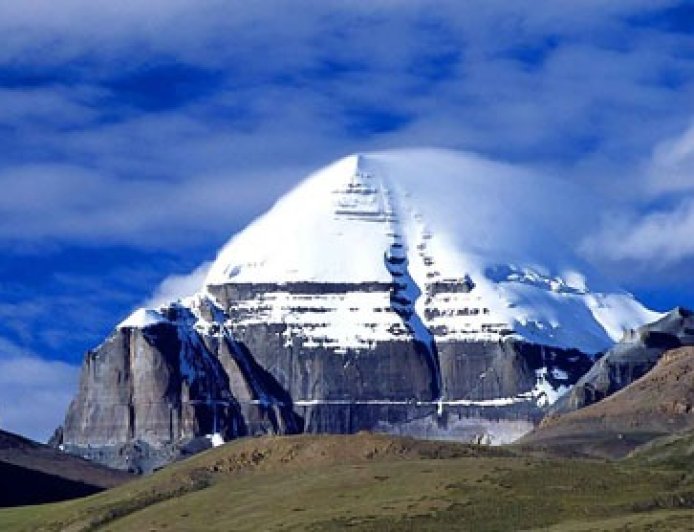 कैलाश मानसरोवर यात्रा 2026 के लिए पंजीकरण शुरू: शिव भक्तों का इंतजार खत्म, जानें आवेदन की पूरी प्रक्रिया।