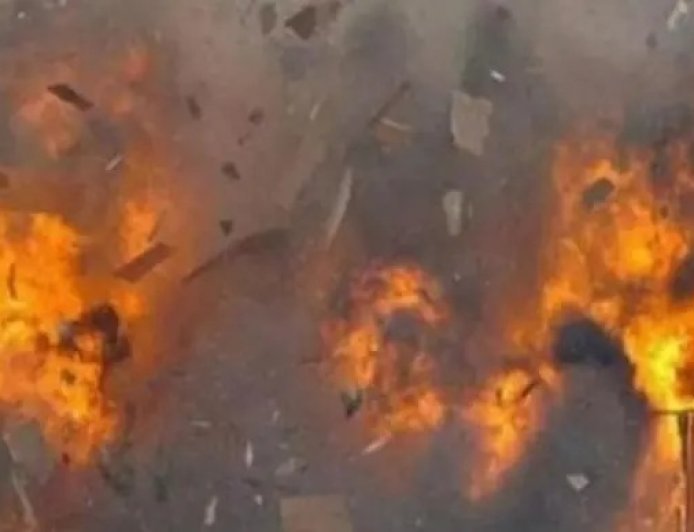 चंडीगढ़ के रिहायशी इलाके में 3 गैस सिलेंडर फटने से मचा भीषण हाहाकार: मलबे में तब्दील हुए आशियाने, चारों तरफ पसरा मातम