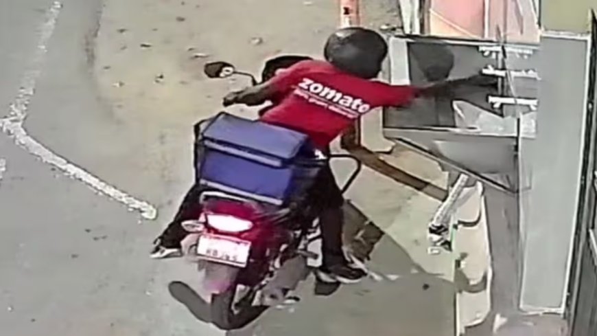 हापुड़ में आस्था के केंद्र पर शर्मनाक हरकत, मंदिर के प्याऊ से टोटी चोरी करता सीसीटीवी में कैद हुआ युवक।