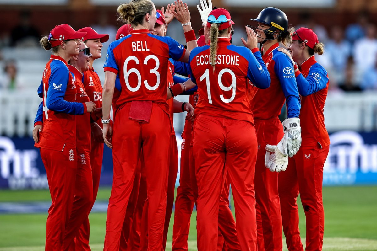 Women's T20 World Cup 2026: वेस्टइंडीज को हराकर सेमीफाइनल में पहुंचने वाली पहली टीम बनी इंग्लैंड