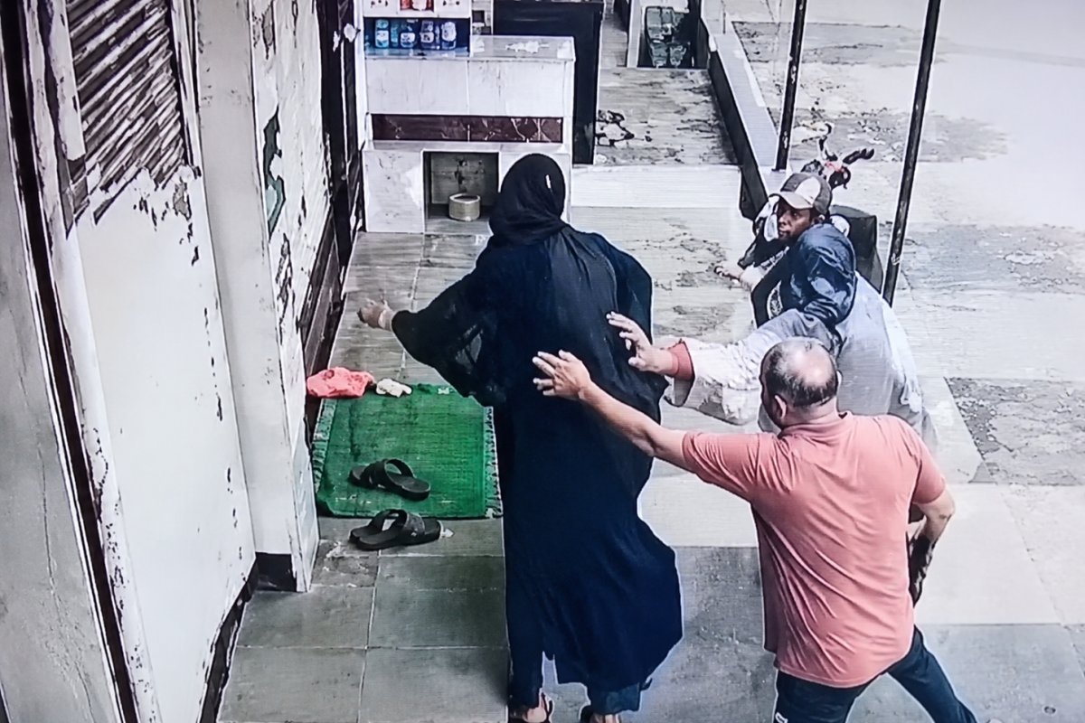 Nashik Crime News: हाथ की सफाई से उड़ाया कीमती जेवर, नासिक की सराफा दुकान में अंगूठी की बदला-बदली करने वाली महिला बेनकाब