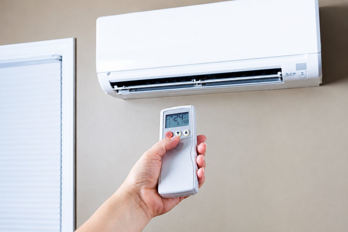 AC Auto Mode Features: गर्मी और बारिश के मौसम में एसी का ऑटो मोड क्यों है सबसे बेस्ट? जानिए बिजली बचाने का सीक्रेट