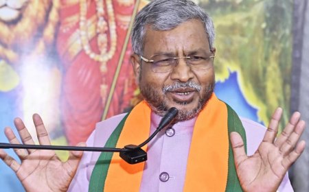 Special: अर्जुन मुंडा, रघुवर दास और चम्पाई सोरेन के नामों पर तैरती अटकलें, दिल्ली दरबार की अंतिम मुहर पर टिकी सबकी निगाहें।