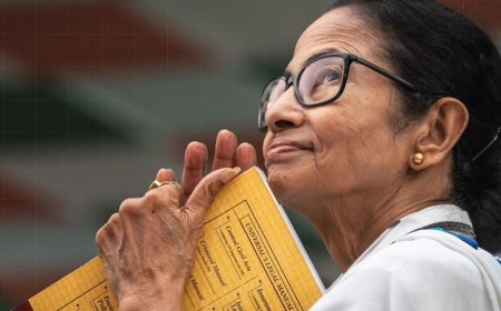 Special: भतीजे के अंधमोह में TMC सुप्रीमो की स्थिति हुई धृतराष्ट्र जैसी, पश्चिम बंगाल की सत्ता गंवाने के बाद अब आंतरिक बगावत से बिखर रही है पूरी पार्टी।