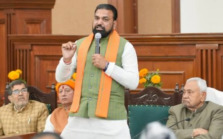 सार्वजनिक स्थलों पर बजने वाले अभद्र और उत्तेजक संगीत के खिलाफ प्रशासन ने कसी कमर, लोक संस्कृति की अस्मिता बचाने की मुहिम तेज