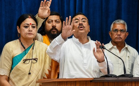 West Bengal News: अवैध प्रवासियों के खिलाफ सरकार का सख्त रुख, 10,000 बांग्लादेशी बाहर भेजे गए, होल्डिंग सेंटरों में 1800 बंद