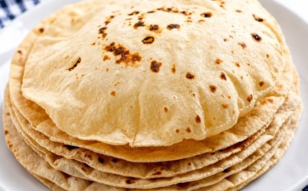 Soft Roti Tips: रोटियों को लंबे समय तक मुलायम रखने का नायाब तरीका, बदल जाएगा किचन का काम करने का अंदाज