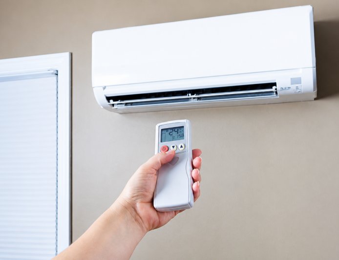 AC Auto Mode Features: गर्मी और बारिश के मौसम में एसी का ऑटो मोड क्यों है सबसे बेस्ट? जानिए बिजली बचाने का सीक्रेट