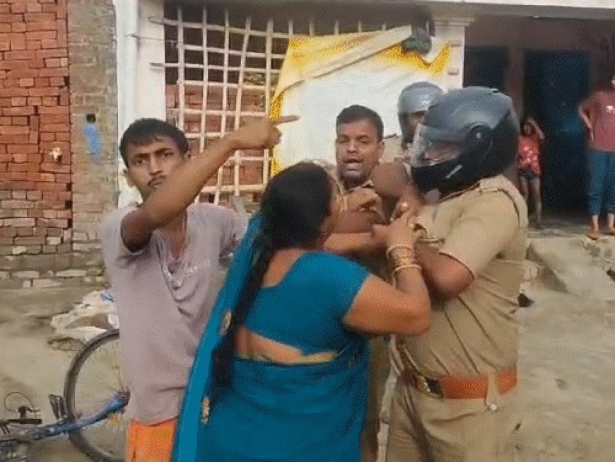 कुशीनगर में विवादित जमीन पर कब्जे को लेकर भारी हंगामा, पुलिसकर्मियों और महिलाओं के बीच तीखी झड़प