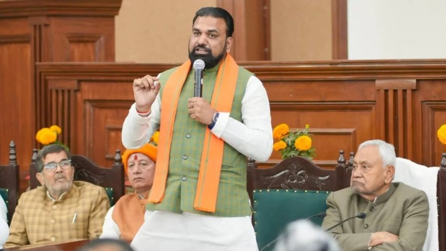 सार्वजनिक स्थलों पर बजने वाले अभद्र और उत्तेजक संगीत के खिलाफ प्रशासन ने कसी कमर, लोक संस्कृति की अस्मिता बचाने की मुहिम तेज