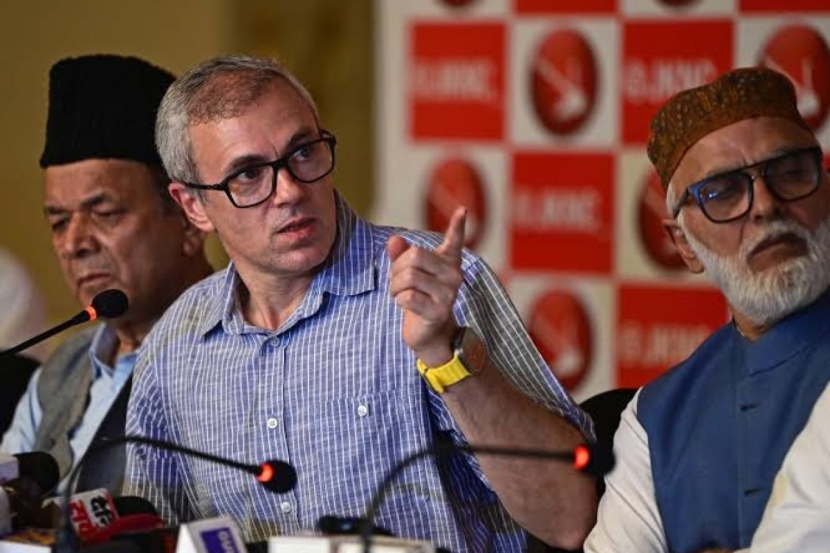 Omar Abdullah Allegations: उमर अब्दुल्ला का भाजपा पर बड़ा आरोप, कहा- NC विधायक को दिया 30 करोड़ और मंत्री पद का ऑफर
