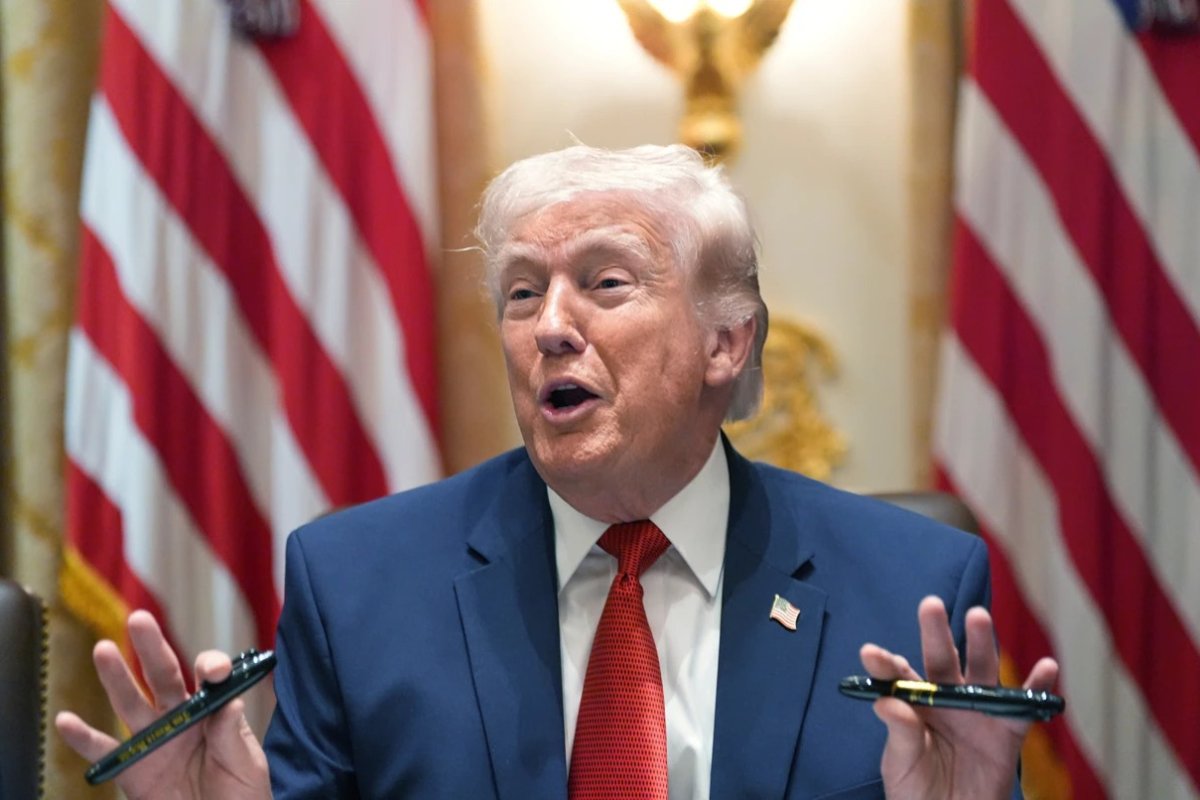 Donald Trump on Iran: डोनाल्ड ट्रंप का बड़ा दावा, सैन्य कार्रवाई में ईरान का शीर्ष नेतृत्व खत्म, मोज्तबा खामेनेई भी प्रभावित