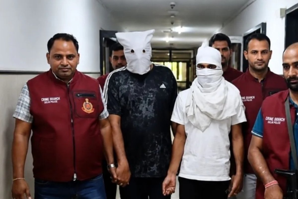 Kalaburagi Jail Break: कलबुर्गी सेंट्रल जेल से 3 कैदी फरार, पुलिस मुठभेड़ के बाद एक गिरफ्तार, लापरवाही पर बड़ी कार्रवाई