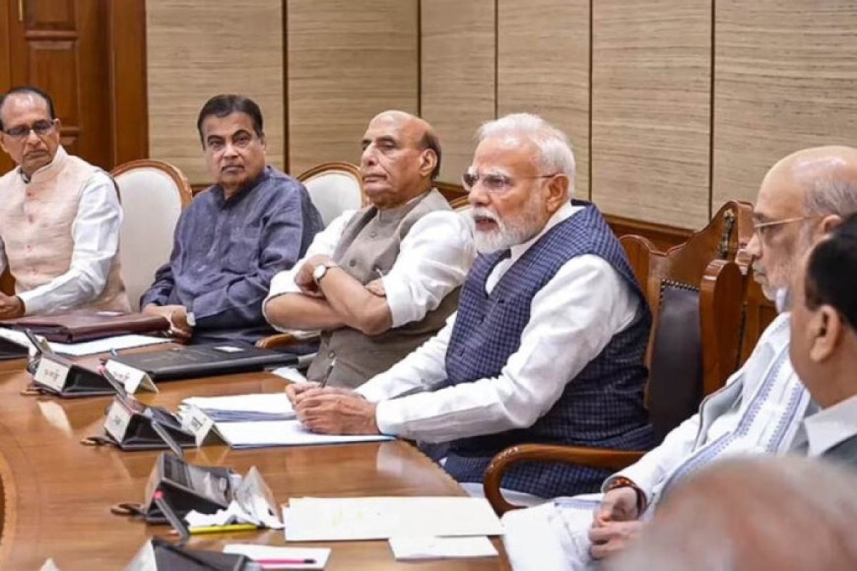 Paper Leak Bill Approved: पेपर लीक पर मोदी कैबिनेट का कड़ा फैसला, होगी 10 साल की जेल और 10 करोड़ का जुर्माना