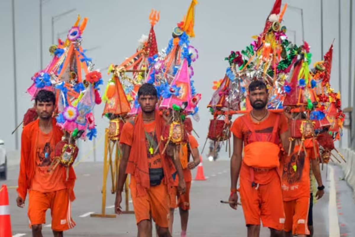 Kanwar Yatra QR Code: अब नहीं भटकेंगे शिवभक्त! क्यूआर कोड स्कैन करते ही मिलेगा कांवड़ यात्रा का सही रूट