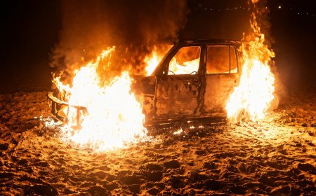 Delhi Police Scorpio Fire: दिल्ली में थाना प्रभारी की स्कॉर्पियो कार में लगी भीषण आग, बाल-बाल बचे SHO और ड्राइवर