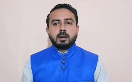 Shadab Chauhan: कौन बड़ा हिंदू बनने के लिए लड़ रहे अखिलेश और योगी, AIMIM नेता शादाब चौहान का बड़ा हमला