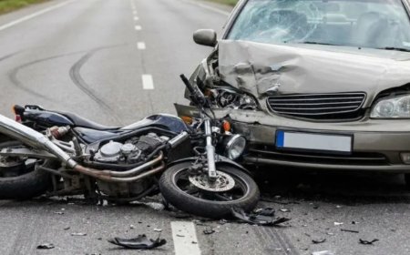 Guna Road Accident: गुना में ड्रग्स तस्करों की कार ने दो बाइकों को मारी टक्कर, हादसे में दंपति की मौत