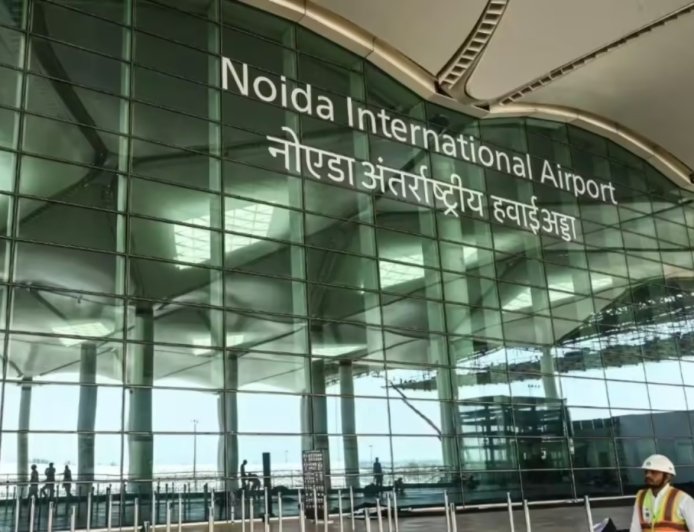 Noida International Airport: नोएडा एयरपोर्ट से श्रीनगर के लिए विमान सेवा आज से शुरू, कनेक्टिंग फ्लाइट से होगा सफर