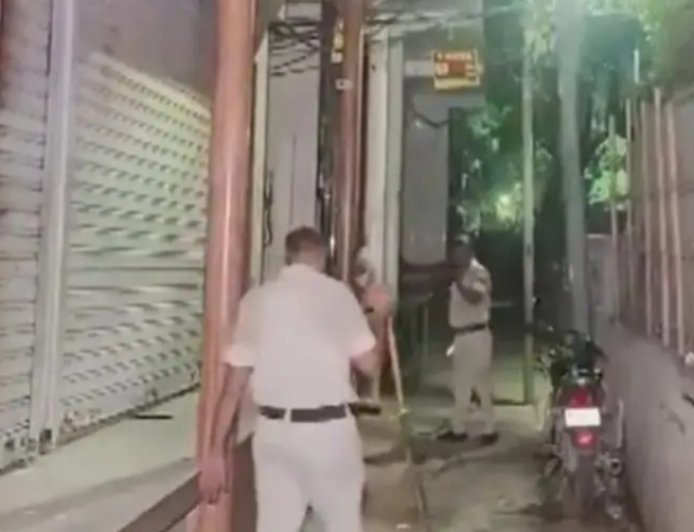 Delhi Mangolpuri Crime News: मंगोलपुरी में दो सगे भाइयों पर चाकू से ताबड़तोड़ हमला, एक की मौत, दूसरा गंभीर रूप से घायल