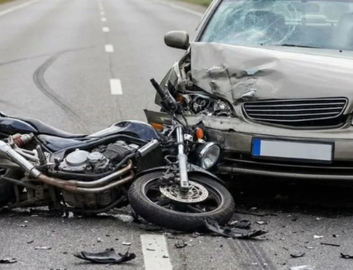 Guna Road Accident: गुना में ड्रग्स तस्करों की कार ने दो बाइकों को मारी टक्कर, हादसे में दंपति की मौत