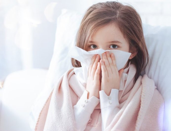 Monsoon Health Tips: मानसून में बीमारियों से बचना है तो डाइट में शामिल करें विटामिन सी, ये हैं बेहतरीन विकल्प