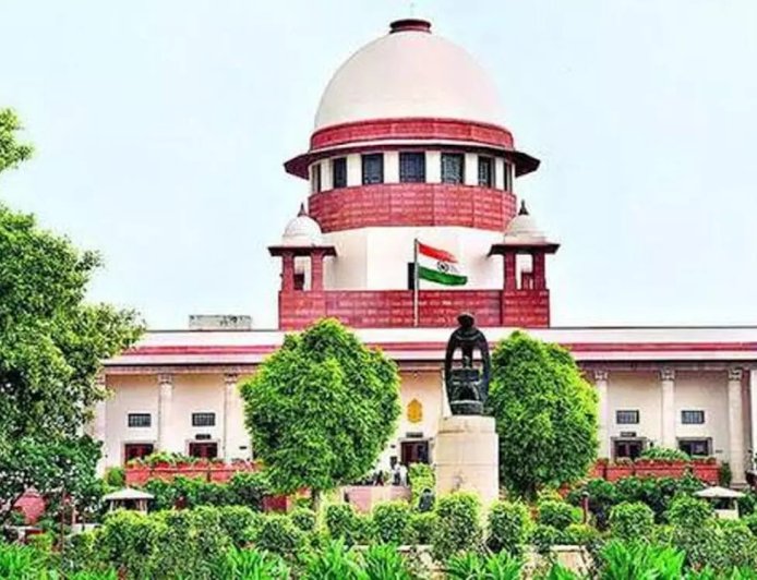 Supreme Court on Indian Railway: 'सेकंड क्लास पैसेंजर' कहने पर भड़का सुप्रीम कोर्ट, रेलवे पर लगाया भारी जुर्माना