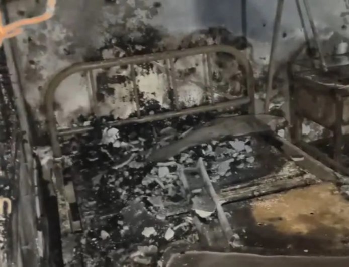 Hapur Hospital Fire: हापुड़ के निजी अस्पताल में AC ब्लास्ट से लगी भीषण आग, मरीजों को सुरक्षित निकाला