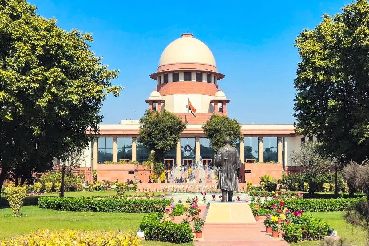 Supreme Court Ruling On Number Plate: नंबर प्लेट ढंकना अपराध नहीं, सुप्रीम कोर्ट ने रद्द की FIR और पुलिस को दी सख्त हिदायत