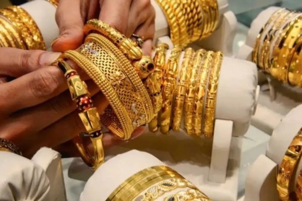 Gold Rate Today: 24, 22 और 18 कैरेट सोने के दाम जारी, चेक करें अपने शहर की गोल्ड-सिल्वर रेट लिस्ट