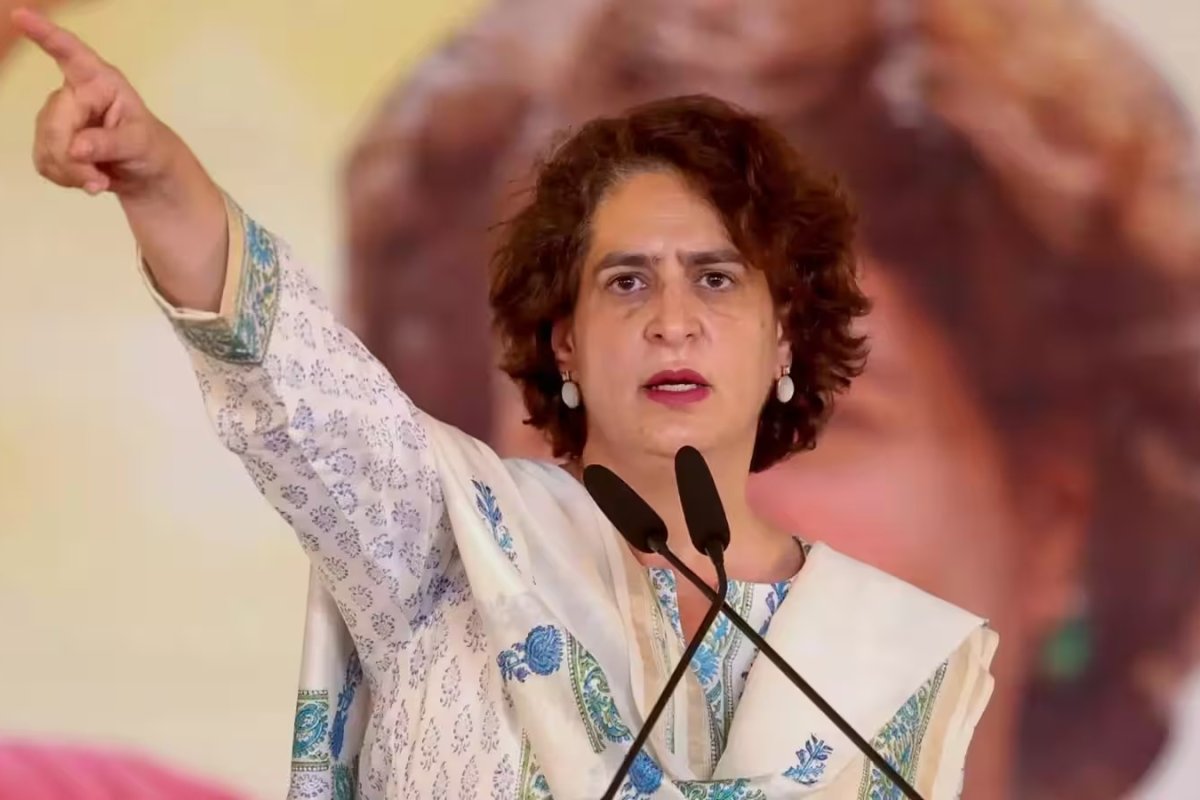 'झारखंड क्यों नहीं गईं?' संसद परिसर में NDA सांसदों ने प्रियंका गांधी को घेरा, जानें क्या मिला जवाब