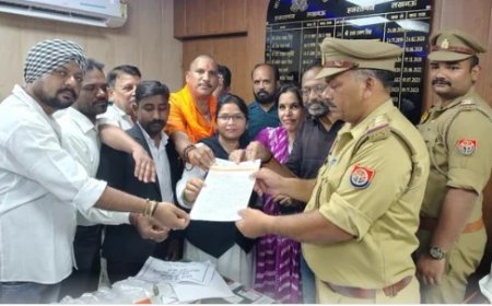Lucknow Conversion Row: मोहनलालगंज में दो बकरी और पानी की टंकी का लालच देकर धर्मांतरण का आरोप, पादरी हिरासत में