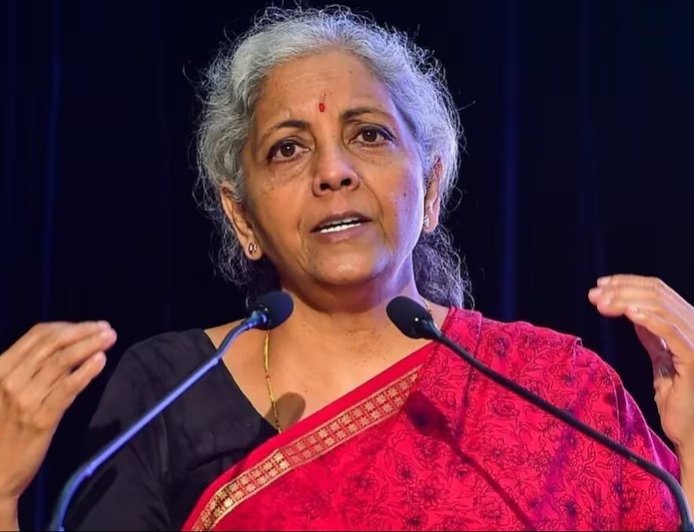 UPI Charge Fact Check: क्या यूपीआई लेनदेन पर आम जनता को देना होगा एक्स्ट्रा चार्ज? निर्मला सीतारमण ने दिया जवाब