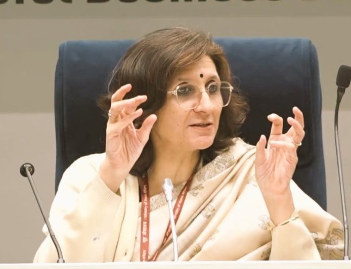 IAS Deepti Gaur Mukerjee: जानिए कौन हैं वरिष्ठ आईएएस अधिकारी दीप्ति गौड़ मुखर्जी, जिन्हें सौंपी गई उच्च शिक्षा विभाग की जिम्मेदारी