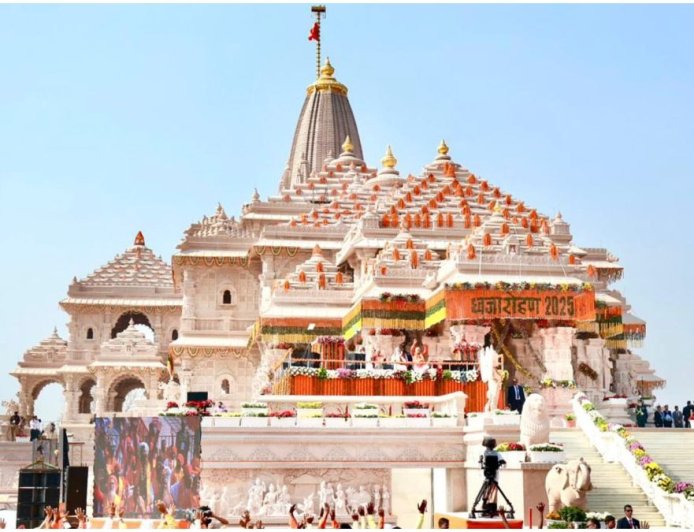 Ayodhya Ram Mandir CEO Interview: पूर्व IAS-IPS समेत 16 दावेदार रेस में, तीन नामों का पैनल तैयार, जानिए कौन संभालेगा जिम्मेदारी 