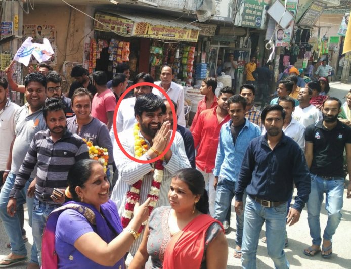 Delhi Crime: AAP पार्षद हेमा के पति श्रीचंद वोहरा पर संपत्ति विवाद में FIR दर्ज, कालिंदी कुंज पुलिस जांच में जुटी 