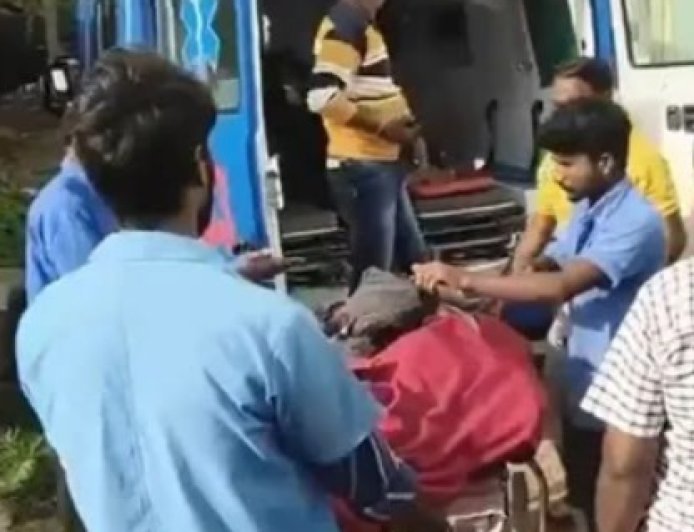 Karnataka Bus Accident: चित्रदुर्ग में गोवा जा रही निजी बस पलटने से 3 नर्सिंग छात्रों की मौत, कई घायल