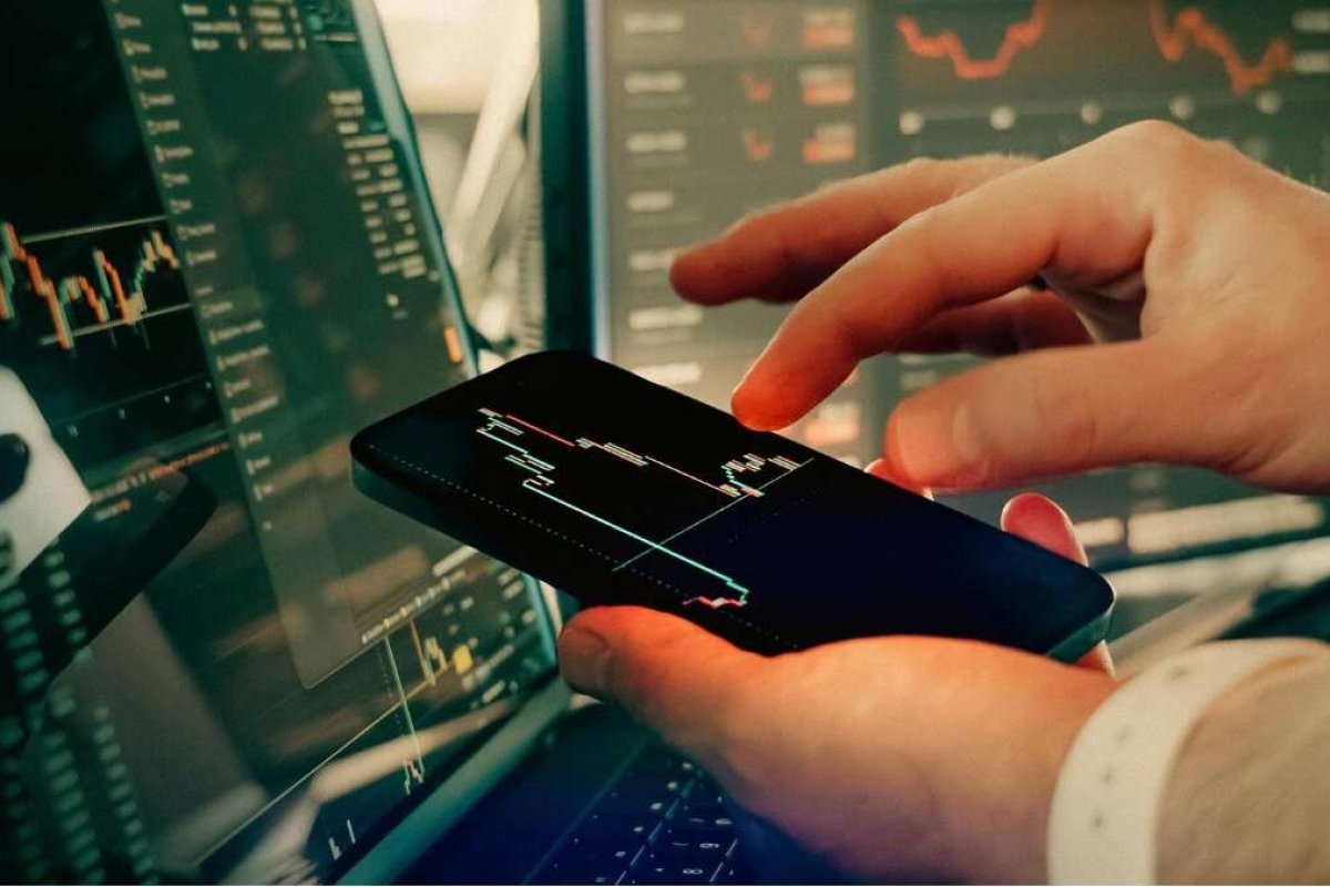 Stocks In Focus 4 September 2026: शेयर बाजार में आज ग्लैंड फार्मा, RVNL और पावर ग्रिड समेत इन शेयरों में दिखेगी बड़ी हलचल