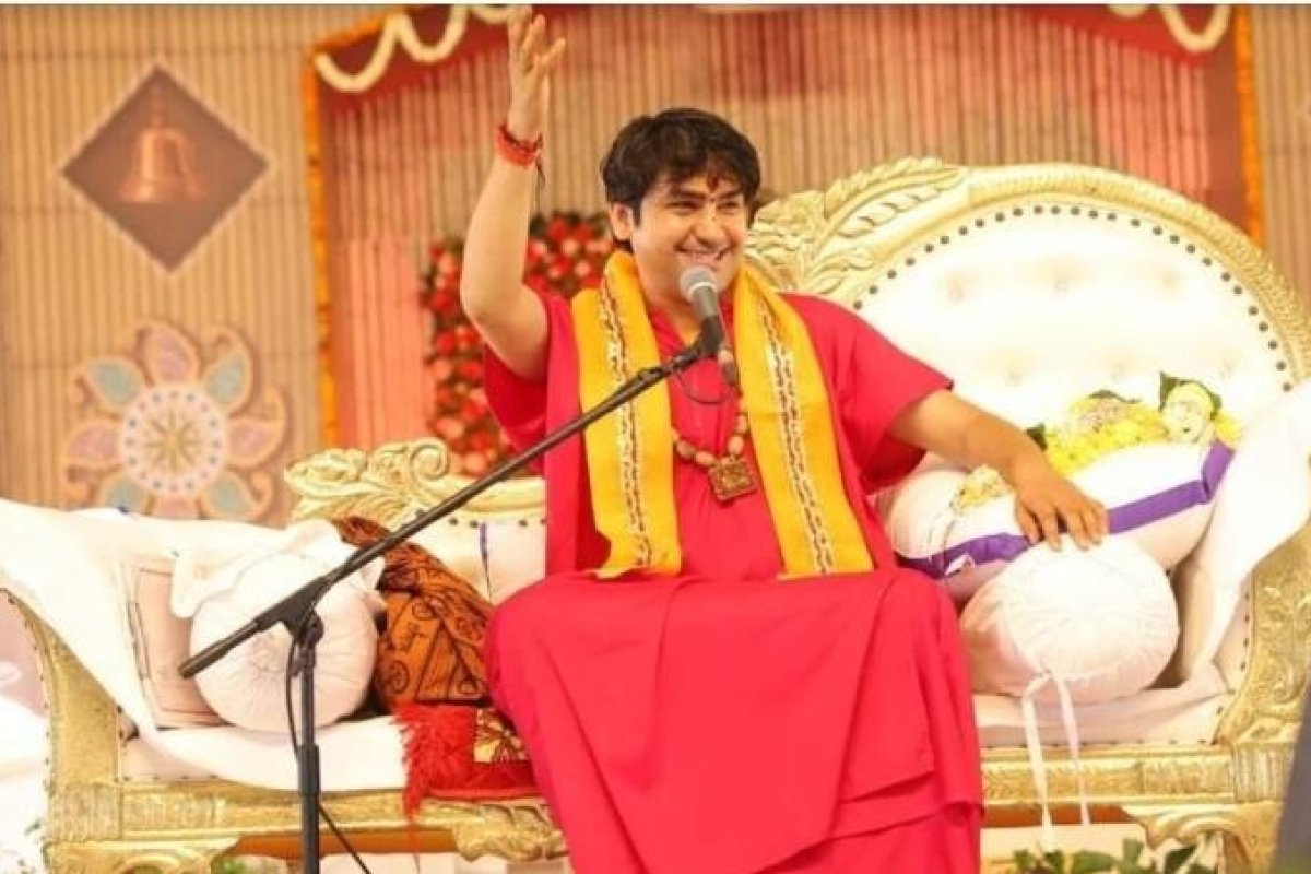 Dhirendra Shastri Statement: धीरेंद्र शास्त्री ने पाकिस्तान को लेकर क्यों दिया तीखा बयान, जानिए क्या कहा