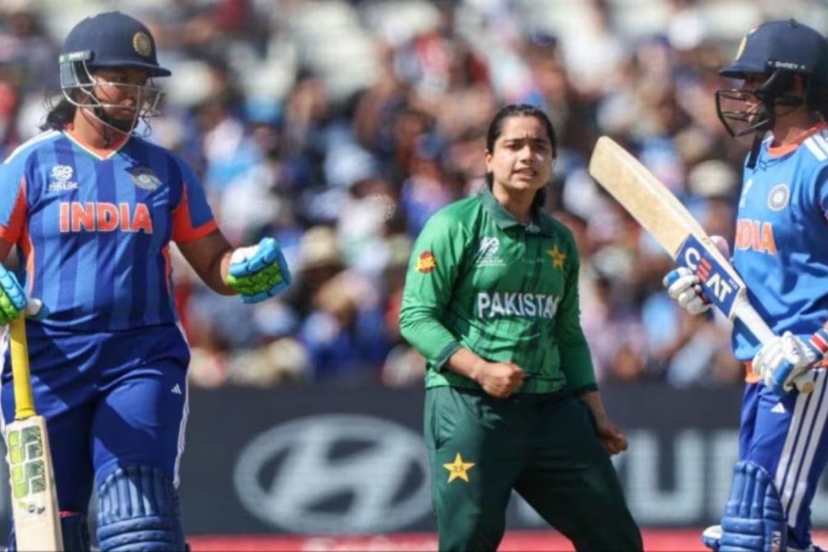 Women's Asia Cup: भारत ने पाकिस्तान को 7 विकेट से रौंदा, घातक गेंदबाजी के आगे 55 रन पर ऑलआउट हुई पाक टीम