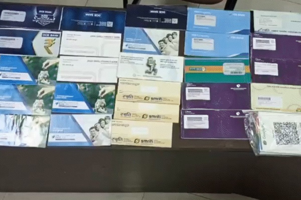 Indore Cyber Fraud: 3 करोड़ की साइबर ठगी का बड़ा खुलासा, 21 पासबुक, 8 एटीएम और 20 चेकबुक के साथ मुख्य आरोपी गिरफ्तार