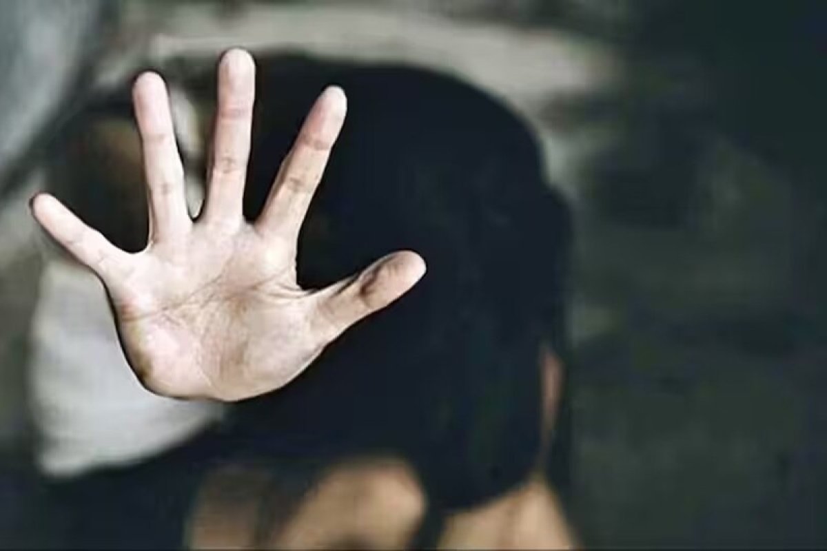 Jamui News: नाबालिग छात्रा से अभद्रता और छात्र की पिटाई पर तनाव, पुलिस ने 3 संदिग्धों को हिरासत में लिया