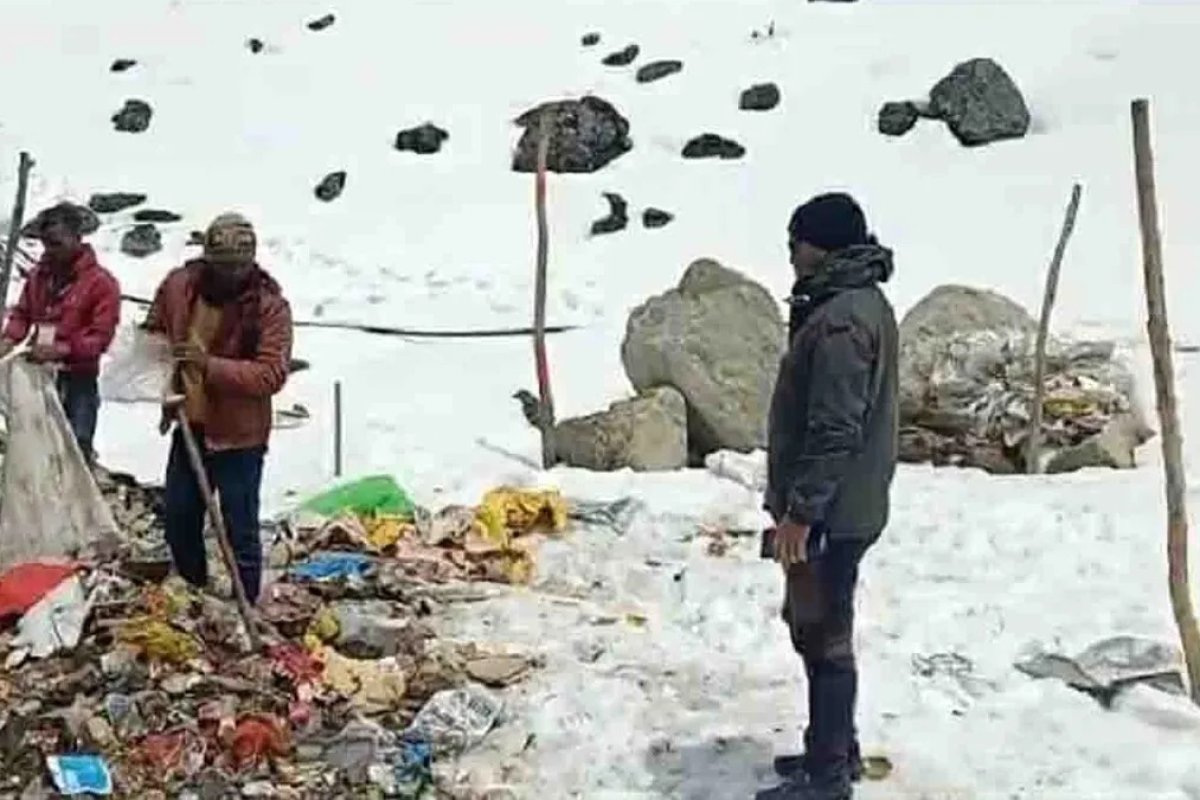 Kedarnath Waste Crisis: केदारनाथ धाम में 5 महीने में निकला 50.3 टन कचरा, पिछले पूरे सीजन से करीब 2.5 गुना ज्यादा; RTI से हुआ खुलासा