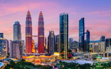 Malaysia Job Advisory: मलेशिया में नौकरी तलाश रहे भारतीयों के लिए उच्चायोग की सख्त चेतावनी, टूरिस्ट वीजा पर काम करने पर जेल