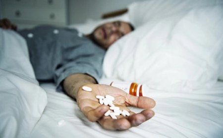 Paracetamol Overdose Warning: सामान्य दर्द की दवा का अनियंत्रित सेवन पड़ा भारी, छात्र के कई अंगों ने काम करना बंद किया; वेंटिलेटर पर पहुंचा मामला