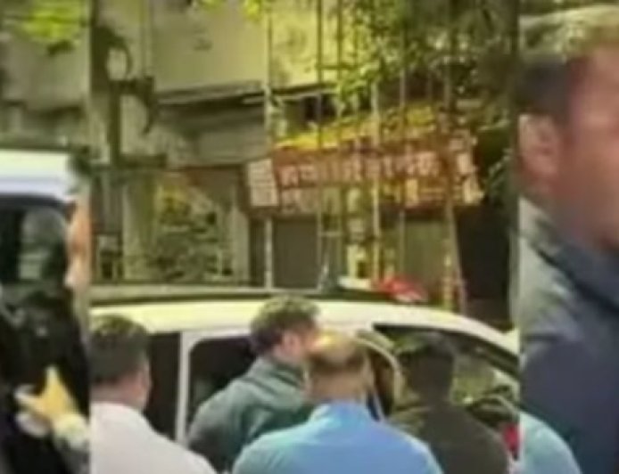 YouTuber Santosh Pandit Arrested: मंत्री चंद्रकांत पाटिल पर आपत्तिजनक वीडियो बनाने का आरोप, पुणे पुलिस ने संतोष पंडित को किया गिरफ्तार 
