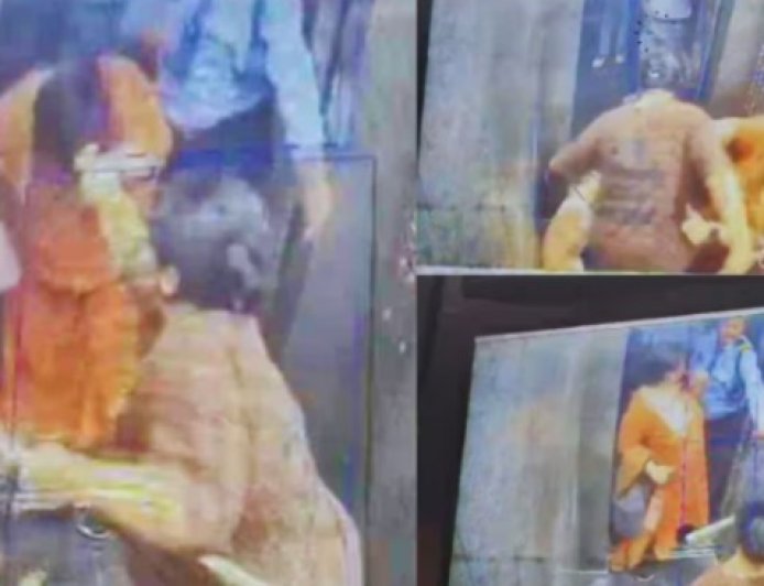 Ghaziabad News: राजनगर एक्सटेंशन की सोसाइटी में लिफ्ट में कुत्ता ले जाने पर विवाद, शिक्षिका से मारपीट के आरोप में केस दर्ज