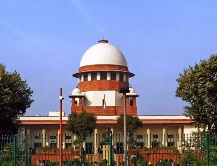 POCSO Act SC Verdict: अभियोजन का पक्ष आंख मूंदकर सच नहीं माना जा सकता, सुप्रीम कोर्ट ने पॉक्सो केस में आरोपी को किया बरी