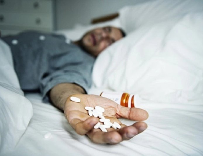 Paracetamol Overdose Warning: सामान्य दर्द की दवा का अनियंत्रित सेवन पड़ा भारी, छात्र के कई अंगों ने काम करना बंद किया; वेंटिलेटर पर पहुंचा मामला