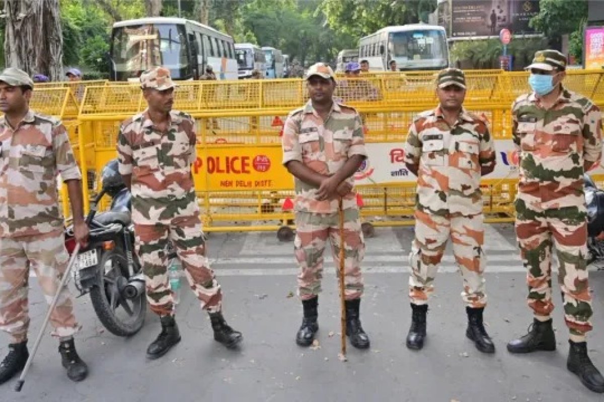 CJP Protest से पहले दिल्ली पुलिस का मेगा एक्शन: 15 जिलों में 48 घंटे चली ताबड़तोड़ छापेमारी, असामाजिक तत्वों समेत कई गिरफ्तार